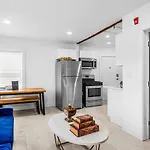 Sunny View Tacony - Free Private Parking